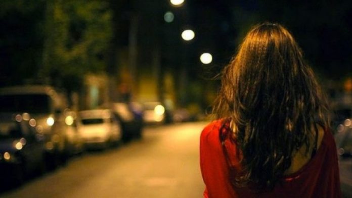 zhduket-nje-vajze-ne-kline_5e2d5a747df63