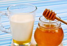 Qumësht me mjaltë çdo mëngjes