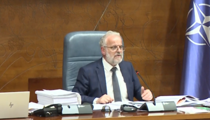 talat-xhaferi-780x439-1-750x430