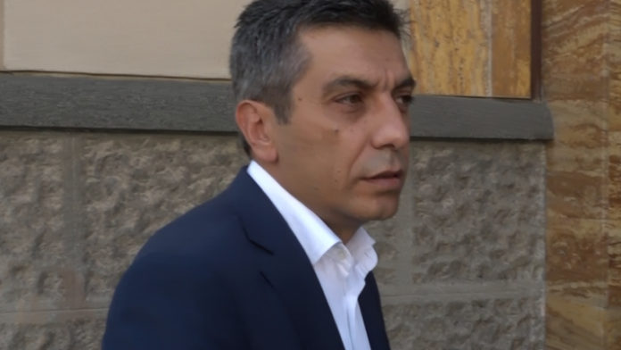 0BEBC042-9886-42B2-8D9D-A051E63CB5E2