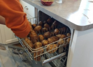 Përse duhet t’i vendosni patatet në makinën e larjes së enëve