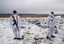 “Ushtarë të relaksuar e të sigurt se lufta do të nisë”, fotografi e fjalë nga kufiri Ukrainë – Rusi (FOTO)