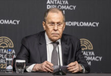 Vuçiç pret nesër Lavrovin në Beograd, Maqedonia dhe dy shtete tjera bllokojnë hapësirën ajrore për ministrin rus