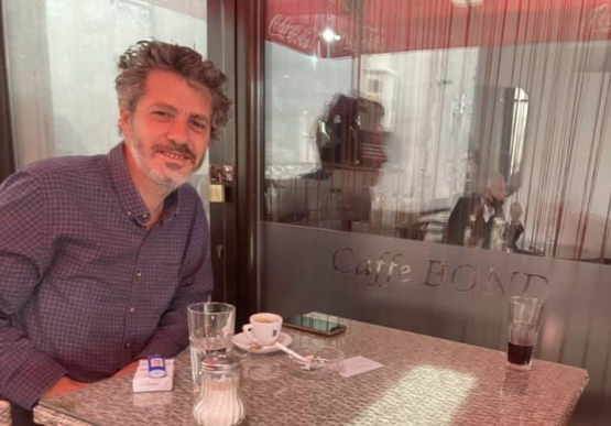 39747515-DF8E-44D7-ADBD-B3CF5B5F5078