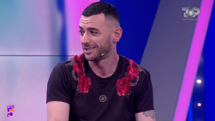 574EBCA5-7FF4-41E7-B2D7-F9A3998451DA