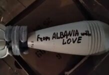 “Me dashuri nga Shqipëria”, kush ka porositur predhën ukrainase për të goditur rusët?