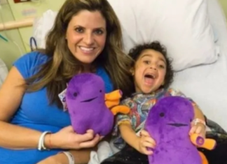 Mësuesja dhuron veshkën për të shpëtuar jetën e nxënëses