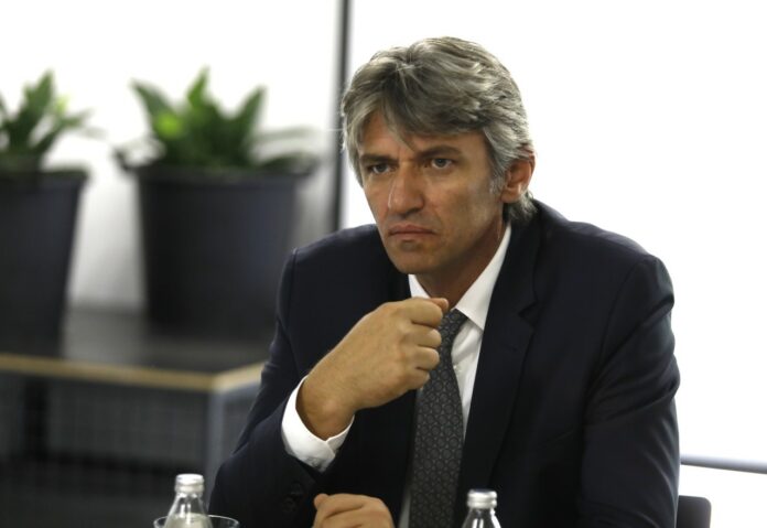 F4C11913-2B20-4E68-8AFA-40EB8A82ED17