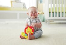 Lum si mamatë që lindin në gusht, 6 arsye pse fëmijët e tyre janë të lakmuar nga të gjithë